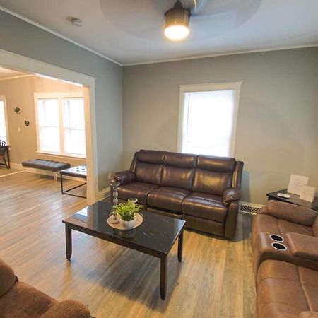 Large 6Br, 2 Bath In Niagara Falls Exteriér fotografie